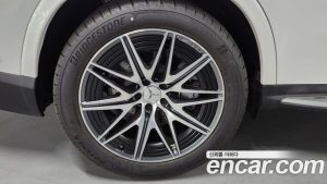 Mercedes-Benz GLC-Class AMG GLC43 4MATIC 2025 года из Южной Кореи