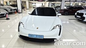 Porsche Taycan Base 2023 года из Южной Кореи