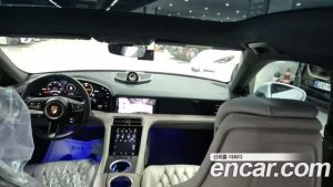Porsche Taycan Base 2023 года из Южной Кореи
