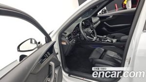 Audi A4 40 TFSI Premium 2023 года из Южной Кореи