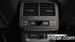 Audi A4 40 TFSI Premium 2023 года из Южной Кореи