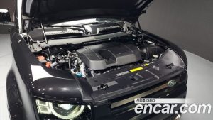 Land Rover Defender 110 P400 X 2024 года из Южной Кореи
