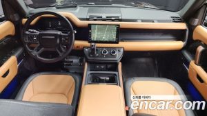 Land Rover Defender 110 P400 X 2024 года из Южной Кореи