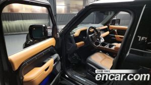 Land Rover Defender 110 P400 X 2024 года из Южной Кореи