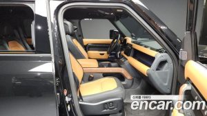 Land Rover Defender 110 P400 X 2024 года из Южной Кореи