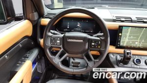Land Rover Defender 110 P400 X 2024 года из Южной Кореи