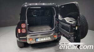 Land Rover Defender 110 P400 X 2024 года из Южной Кореи