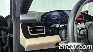 Porsche Taycan Base 2023 года из Южной Кореи