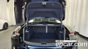 Porsche Taycan Base 2023 года из Южной Кореи