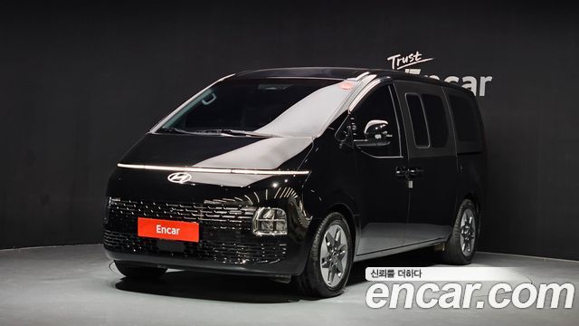Hyundai Staria Tourer 9-Seater 2025 года из Кореи