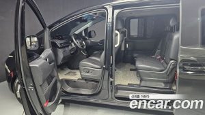 Hyundai Staria Tourer 9-Seater 2025 года из Южной Кореи