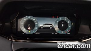 Land Rover Range Rover Evoque P250 Dynamic SE 2024 года из Южной Кореи