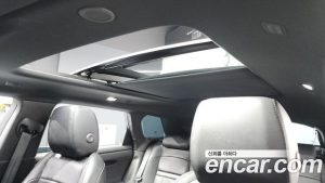 Land Rover Range Rover Evoque P250 Dynamic SE 2024 года из Южной Кореи