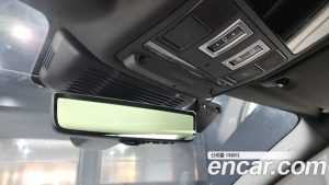 Land Rover Range Rover Evoque P250 Dynamic SE 2024 года из Южной Кореи
