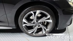Audi A3 40 TFSI Premium 2023 года из Южной Кореи
