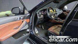 BMW X6 xDrive40i M Sport 2023 года из Южной Кореи