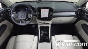 Volvo XC40 B4 ULTIMATE Bright 2024 года из Южной Кореи