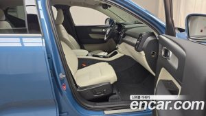 Volvo XC40 B4 ULTIMATE Bright 2024 года из Южной Кореи
