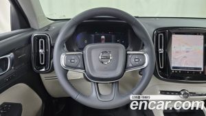 Volvo XC40 B4 ULTIMATE Bright 2024 года из Южной Кореи