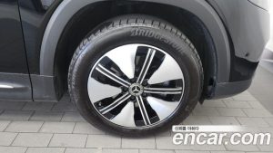 Mercedes-Benz EQB EQB300 4MATIC ELECTRIC ART 2024 года из Южной Кореи