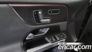 Mercedes-Benz EQB EQB300 4MATIC ELECTRIC ART 2024 года из Южной Кореи
