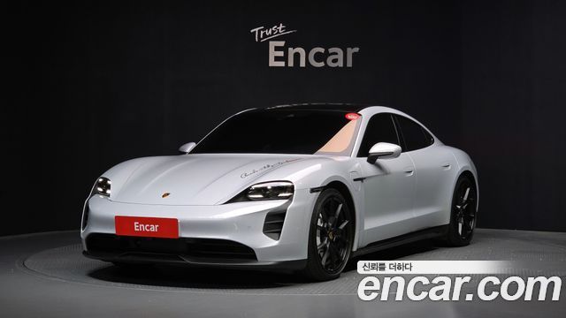 Porsche Taycan GTS 2022 года из Кореи