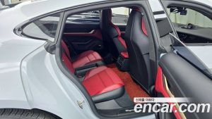 Porsche Taycan GTS 2022 года из Южной Кореи
