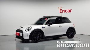 Mini Cooper Mayfield Edition 2024 года из Южной Кореи