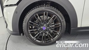 Mini Cooper Mayfield Edition 2024 года из Южной Кореи