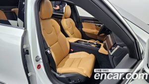 Volvo S90 B6 AWD ULTIMATE Bright 2024 года из Южной Кореи