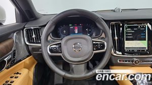 Volvo S90 B6 AWD ULTIMATE Bright 2024 года из Южной Кореи