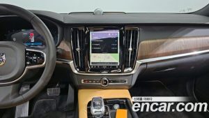 Volvo S90 B6 AWD ULTIMATE Bright 2024 года из Южной Кореи