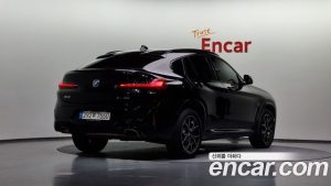 BMW X4 xDrive20i M Sport 2023 года из Южной Кореи