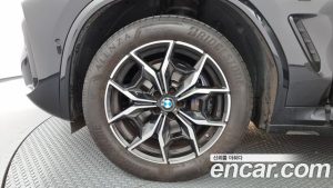 BMW X4 xDrive20i M Sport 2023 года из Южной Кореи