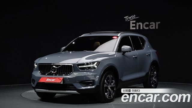 Volvo XC40 B4 Inscription 2022 года из Кореи