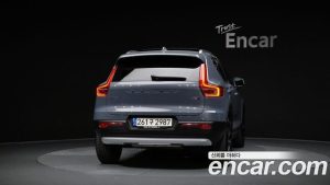 Volvo XC40 B4 Inscription 2022 года из Южной Кореи