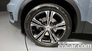 Volvo XC40 B4 Inscription 2022 года из Южной Кореи