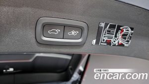 Volvo XC40 B4 Inscription 2022 года из Южной Кореи