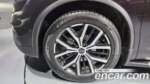 Renault-KoreaSamsung QM6 2.0 LPe RE Signature 2WD 2023 года из Южной Кореи