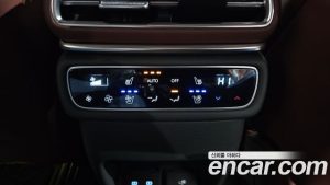 Genesis GV80 2.5T Бензин 2WD 2024 года из Южной Кореи