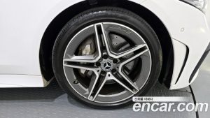 Mercedes-Benz CLS-Class CLS300d 4MATIC 2023 года из Южной Кореи