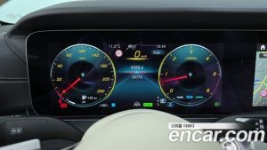 Mercedes-Benz CLS-Class CLS300d 4MATIC 2023 года из Южной Кореи