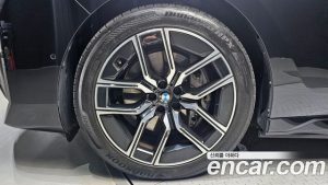 BMW i7 eDrive 50 M Sport 2024 года из Южной Кореи
