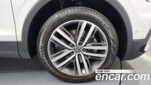 Volkswagen Tiguan 2.0 TSI Prestige 2022 года из Южной Кореи