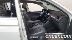 Volkswagen Tiguan 2.0 TSI Prestige 2022 года из Южной Кореи