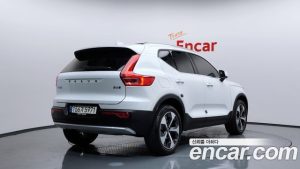 Volvo XC40 B4 ULTIMATE Bright 2024 года из Южной Кореи