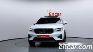 Volvo XC40 B4 ULTIMATE Bright 2024 года из Южной Кореи