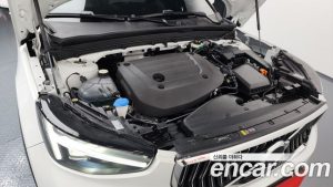 Volvo XC40 B4 ULTIMATE Bright 2024 года из Южной Кореи