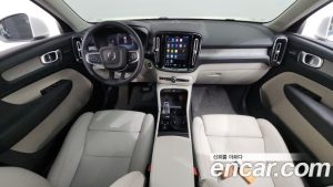 Volvo XC40 B4 ULTIMATE Bright 2024 года из Южной Кореи