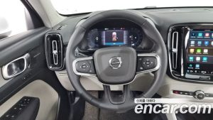 Volvo XC40 B4 ULTIMATE Bright 2024 года из Южной Кореи